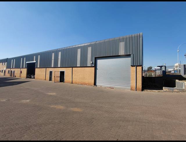 272M² WAREHOUSE TO LET IN CLAYVILLE